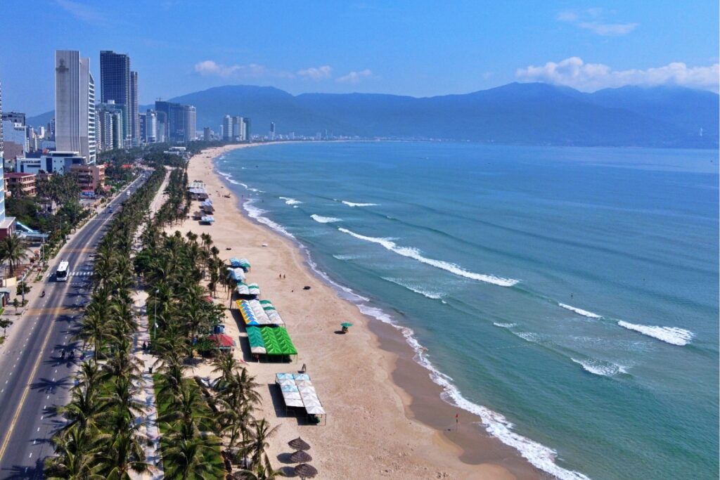 Responding to the Sea: A Story of Community Responsibility and Sustainable Tourism