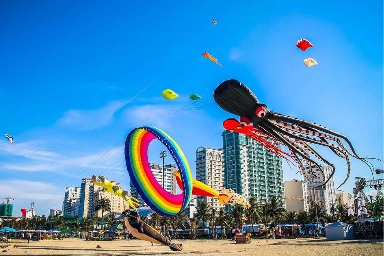 Trinh dien dieu le hoi Da Nang 2025, cong vien Bien Dong, sac mau dieu bien Da Nang