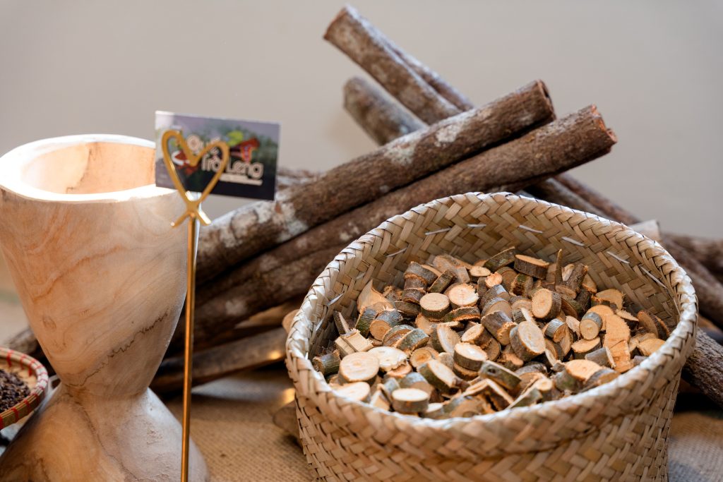 Connecting The Value Of Tra Leng Cinnamon With International Tourists