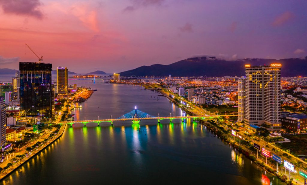 The Best Spots To View The Han River In Da Nang