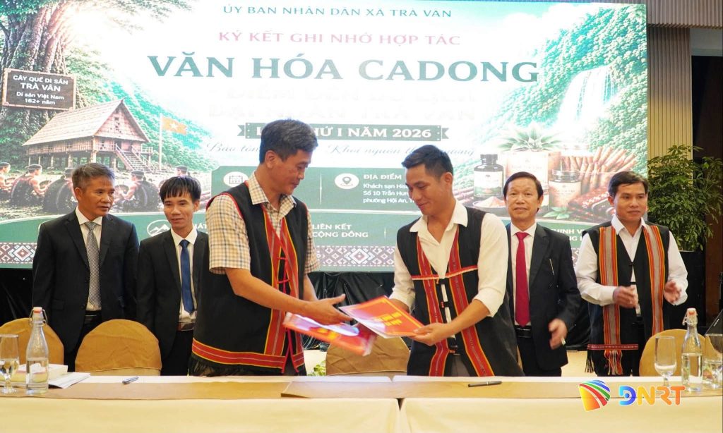 Da Nang Tourism Association attends the seminar “Ca Dong Culture – Tra Van Mountainous Tourism Destination